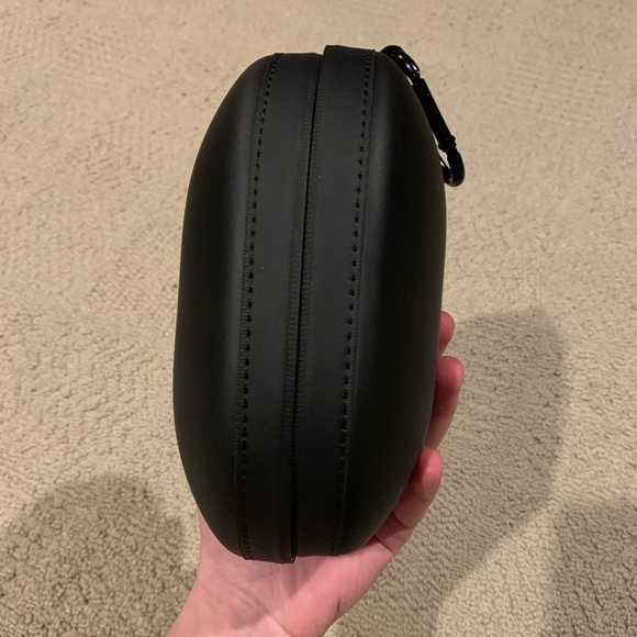 Beats Studio3 CASE - Picture 2 of 4